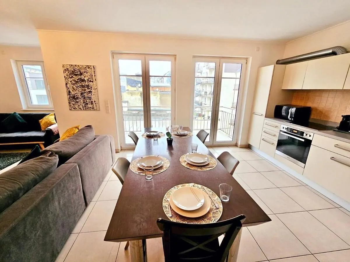 Convenient 2 Bedroom Flat Near Luxembourg Gare 0*,  Luxembourg